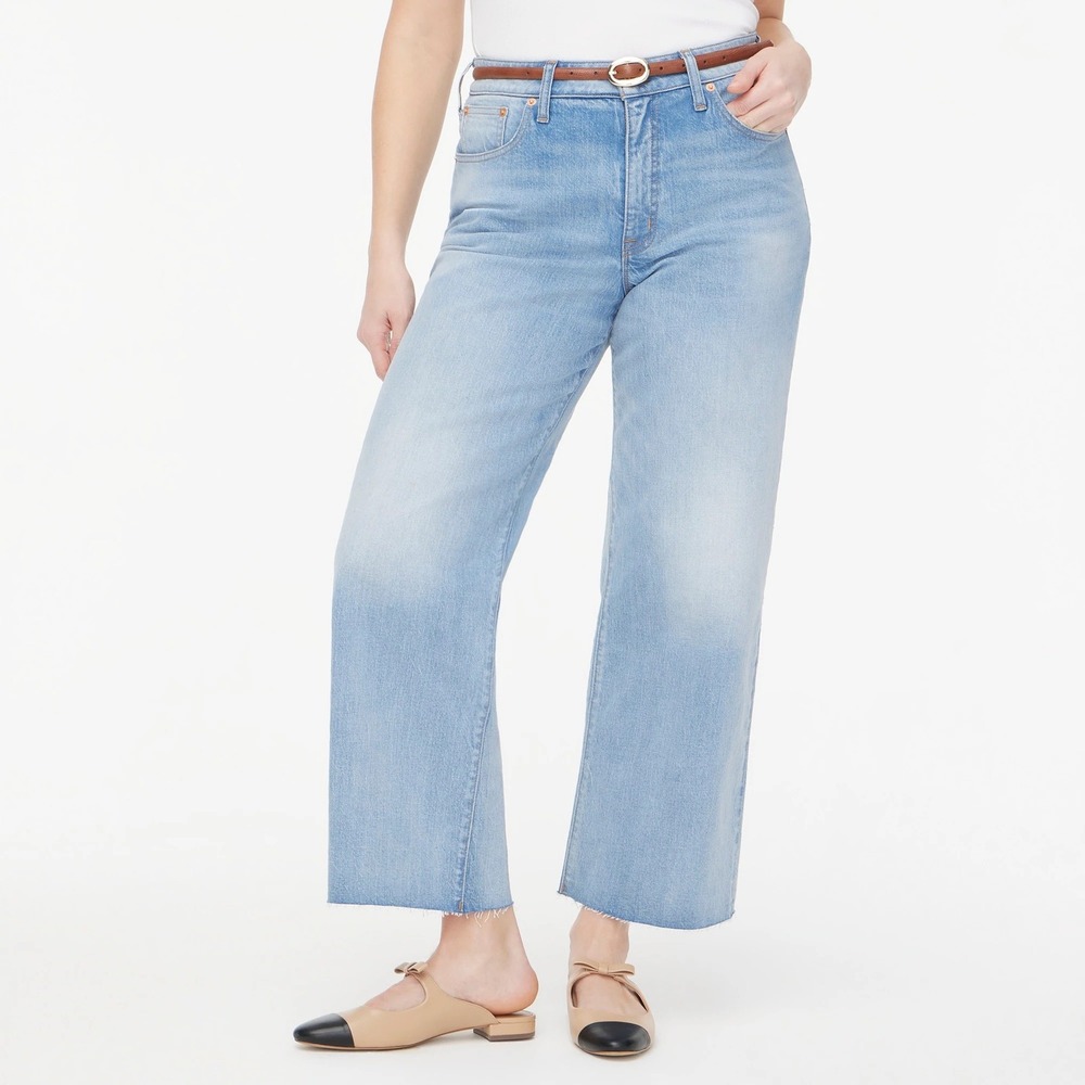 J.Crew Curvy Wide Leg Crop Jeans Size 30 Light Wash‎ Raw Hem Denim Casual